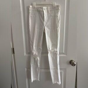 White American Eagle 4 long skinny jeans with rips